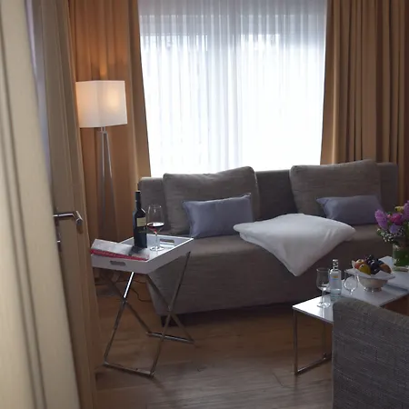 祖姆库隆普瑞森兰德酒店 3* 上韦瑟尔