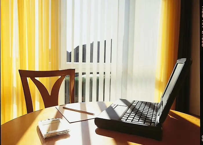 Zum Kronprinzen Отель 3*