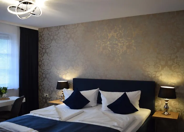 Zum Kronprinzen Hotel