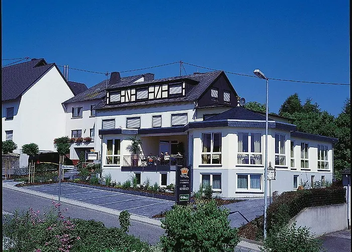 Zum Kronprinzen Hotel 3*